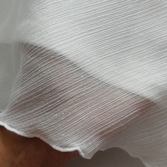 Never worn halter-neck top - Picture 4 of 6